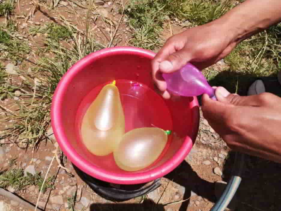 En El Alto jugar con agua en carnaval tendrá la multa de Bs. 1000