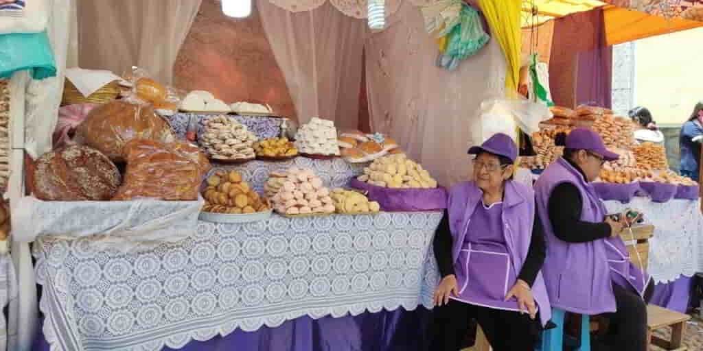 Feria de la Dulce Empanada en el atrio de la Parroquia de Nuestra Señora de La Merced