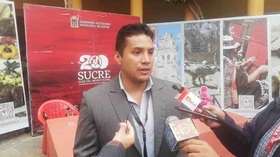 Campaña de mantenimiento y pintado de fachadas y balcones del centro histórico para recuperar la Ciudad Blanca