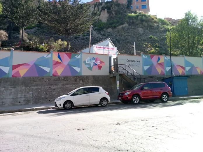 Cementerio La Llamita espera a la población con nuevas vías y espacios de descanso