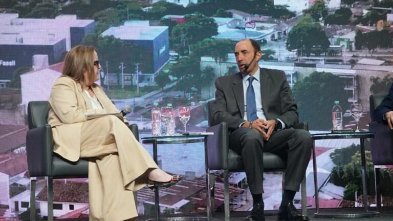 BCP plantea expansión internacional y fortalecer la inclusión financiera en Bolivia