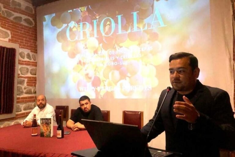 Presentación del libro «Criolla» historia de las cepas patrimoniales