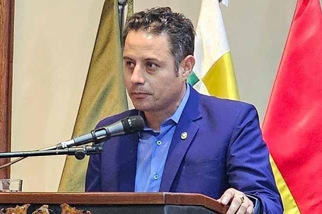 Edmand Lara cuestiona el Decreto 5552 y afirma que limita facultades