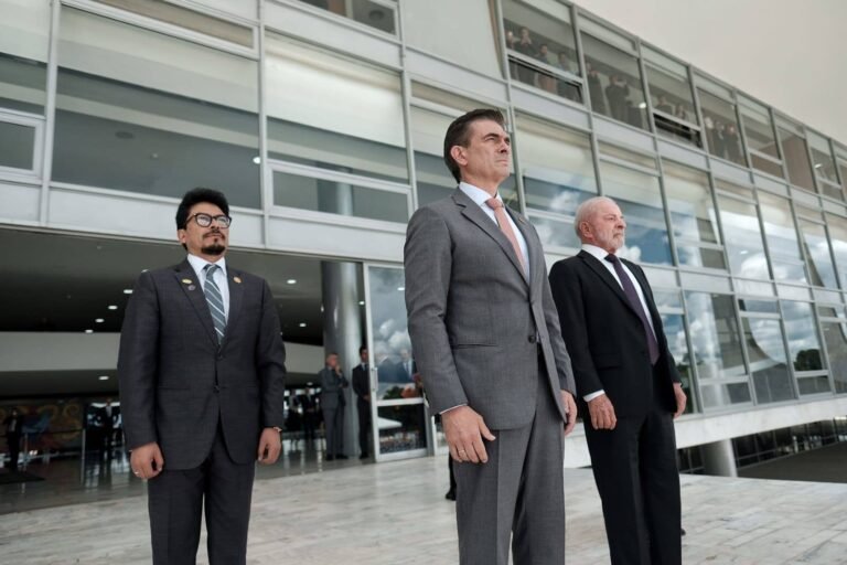 Paz y Lula inician “reunión clave” para consolidar inversiones en gas, energía y turismo