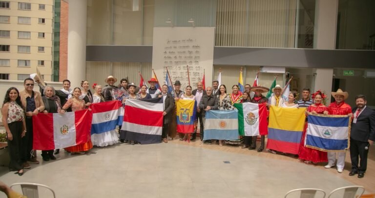 La Paz se convierte en el epicentro del folklore latinoamericano con el “Encuentro entre Culturas 2026”