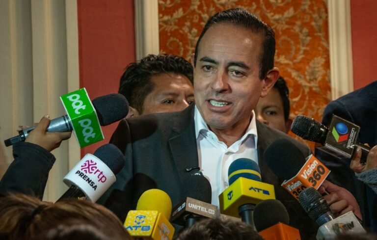 Dockweiler suma a la Brigada Parlamentaria de La Paz para que verifique el proceso de transición