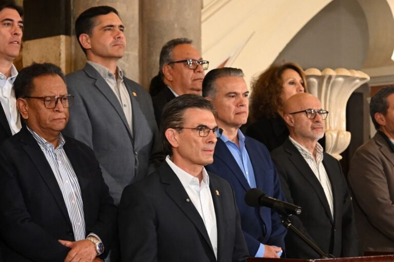 Presidente Rodrigo Paz Pereira dispone Estado de Excepción
