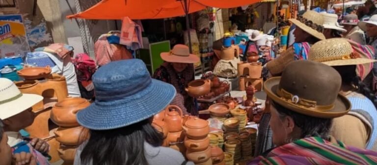 Diputados aprueban la declaratoria de la Feria Anual de Natividad de Viacha como patrimonio cultural