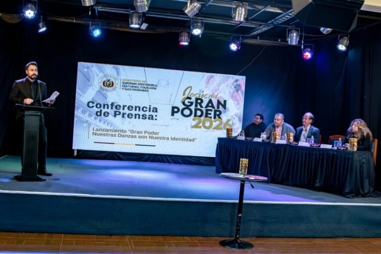 El Gran Poder se convierte en la vitrina de “Nuestras danzas son nuestra identidad”
