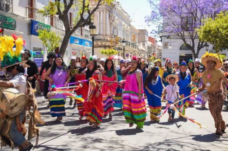 Tarija presenta cronograma de la fiesta de la Virgen de Guadalupe