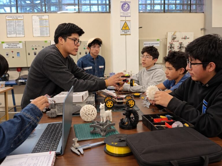 La UMSA abre cursos de modelado e impresión 3D para niños y jóvenes