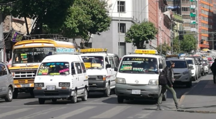 Transporte Libre de Bolivia y choferes de La Paz deciden no acatar el paro del lunes