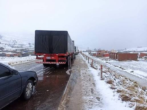 Senamhi emite alerta naranja por nevadas en cinco departamentos