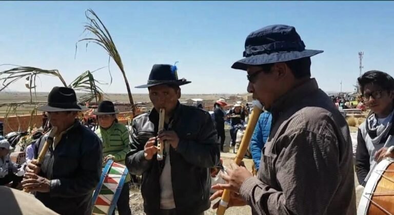 Pinquillada, tantawawa y quispiña: El Alto convoca a tres concursos para preservar las tradiciones de Todos Santos