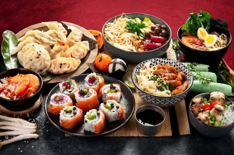 La cocina asiática gana terreno en Bolivia: las órdenes de sushi y comida china crecieron más del 40%